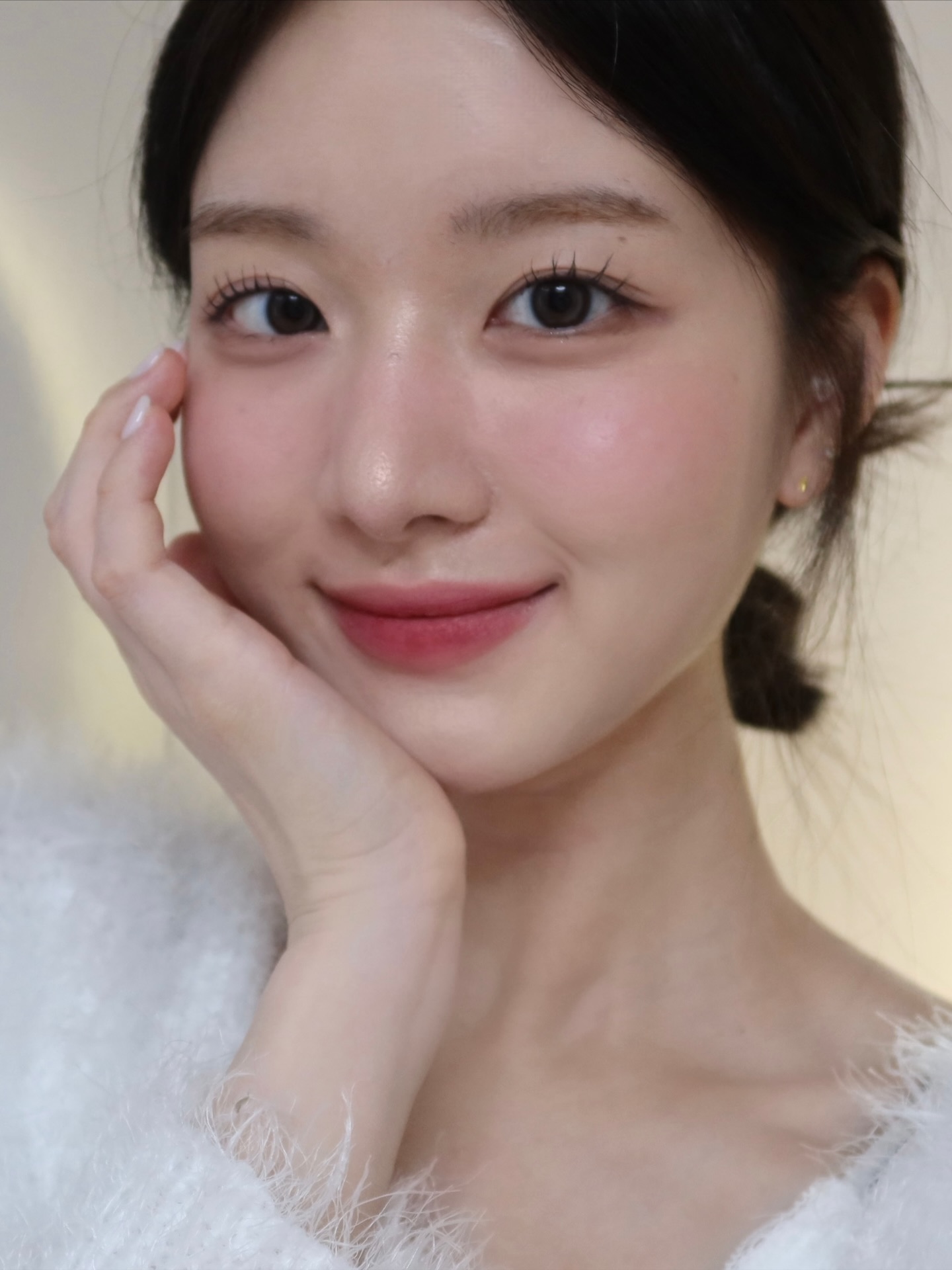 Năm mới muốn n&acirc;ng cấp l&agrave;n da đẹp mỹ m&atilde;n, chị em cứ d&ugrave;ng đều đặn 1 m&oacute;n skincare- Ảnh 2.