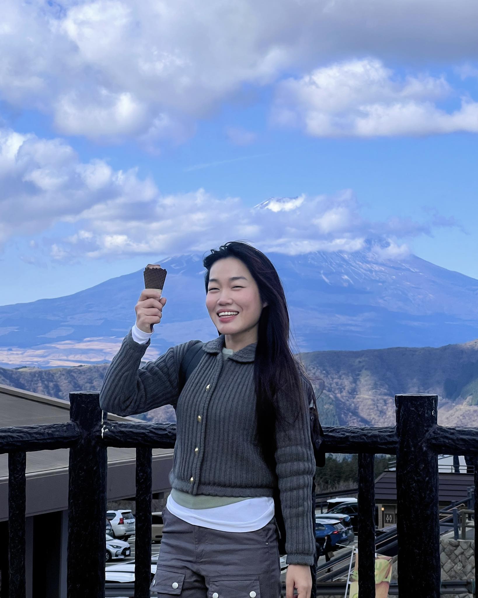 Đầu năm khui “cặp đôi thế kỷ”: Người thất tình nhiều năm yêu người chưa có mối tình đầu, thiệt không ta?- Ảnh 5. Đầu năm khui “cặp đôi thế kỷ”: Người thất tình nhiều năm yêu người chưa có mối tình đầu, thiệt không ta?- Ảnh 5.