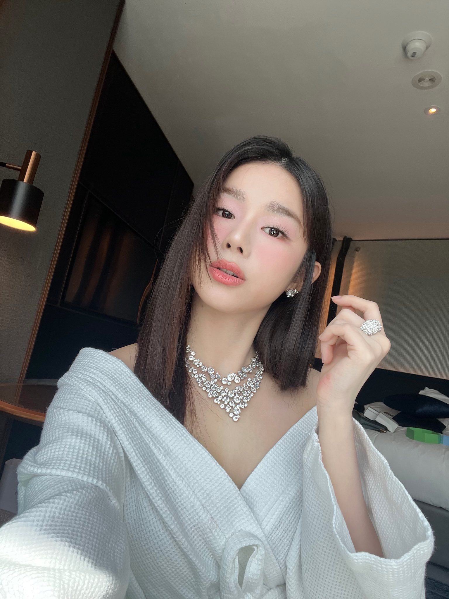 Mỹ nh&acirc;n Việt cao hơn 1m50 bị nghi phim giả t&igrave;nh thật với nam vương "to cao như khủng long"- Ảnh 11.