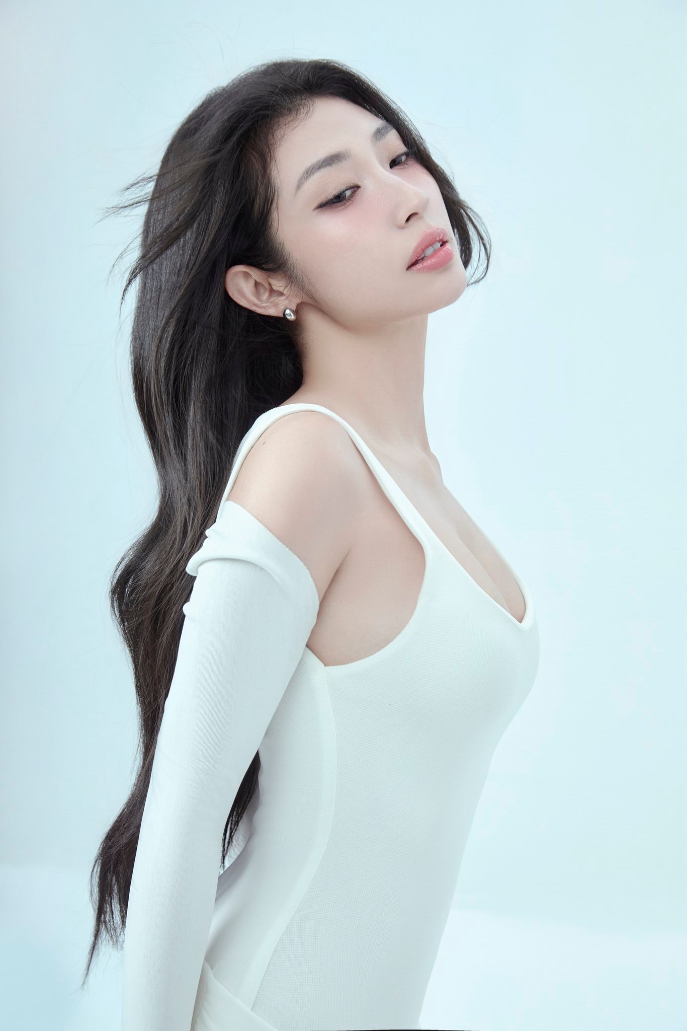 Không tin được Vbiz có mỹ nhân giữ nhan sắc đỉnh thế này, hơn 15 năm mà ngày càng trẻ ra mới tài!- Ảnh 9. Không tin được Vbiz có mỹ nhân giữ nhan sắc đỉnh thế này, hơn 15 năm mà ngày càng trẻ ra mới tài!- Ảnh 9.