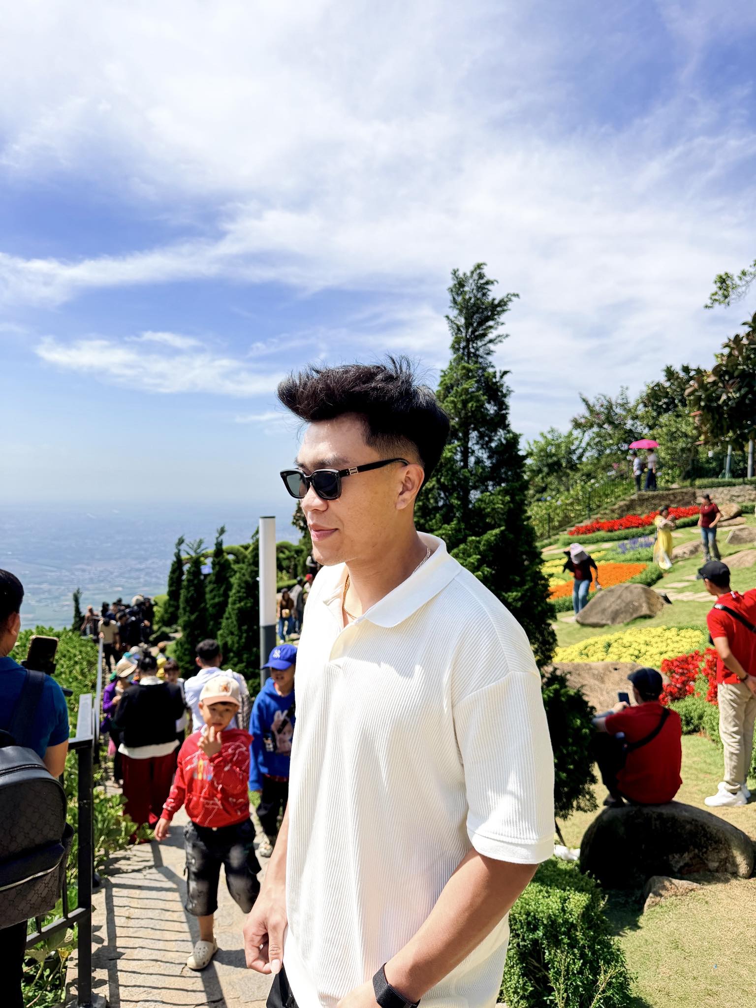 L&yacute; Đức U23 Việt Nam đưa hotgirl bắn s&uacute;ng Ph&iacute; Thanh Thảo về qu&ecirc; chơi tết, diện đồ đ&ocirc;i, chỉ thiếu 1 status c&ocirc;ng khai- Ảnh 1.