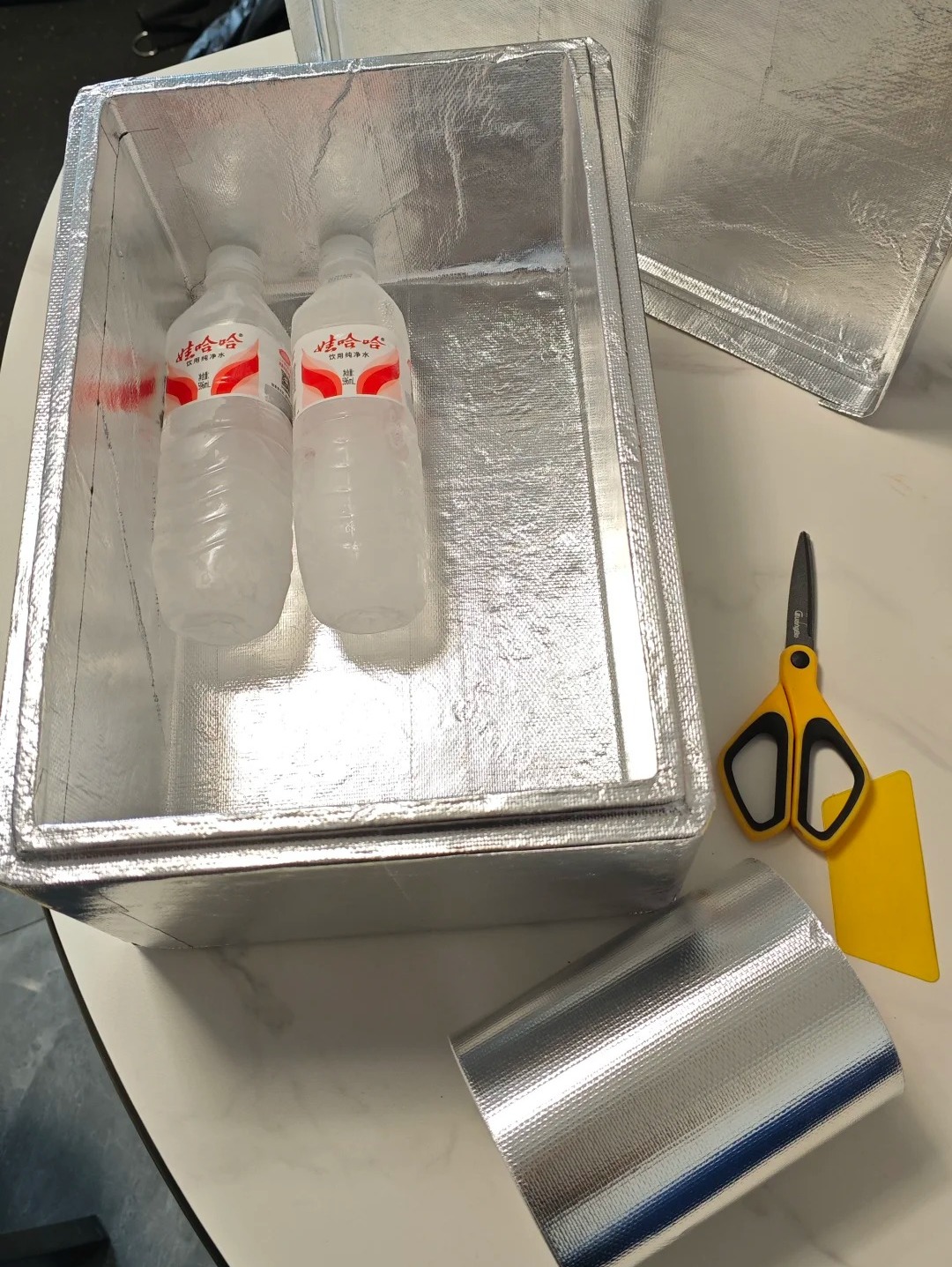 Mẹ kh&ocirc;ng mua hộp lưu trữ, vẫn giữ nh&agrave; ngăn nắp ho&agrave;n hảo: 12 mẹo tận dụng đồ cũ khiến t&ocirc;i thật sự nể phục- Ảnh 10.