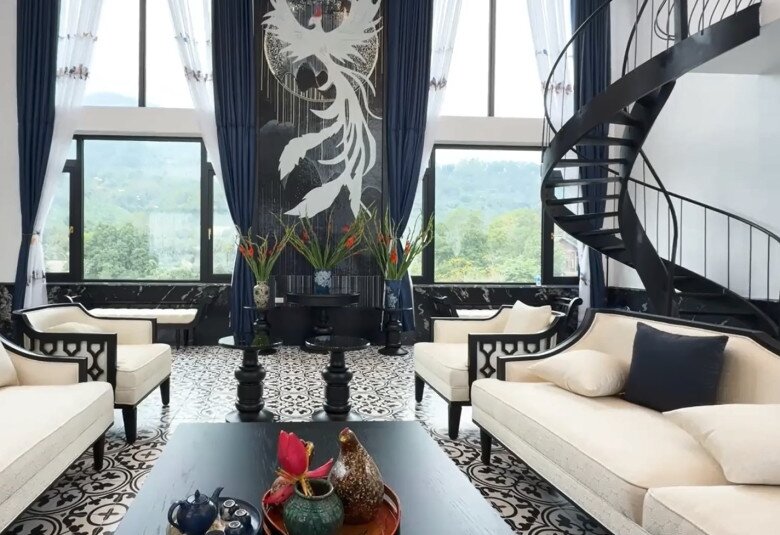 Nữ NSND trẻ nhất Việt Nam đ&oacute;n Tết rực rỡ trong biệt phủ 8000m&sup2;- Ảnh 9.