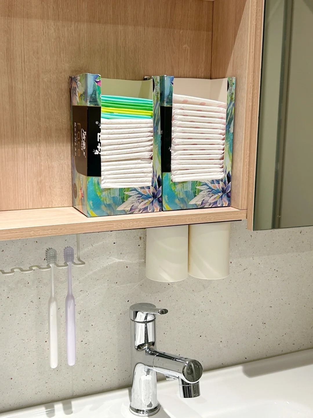 Mẹ kh&ocirc;ng mua hộp lưu trữ, vẫn giữ nh&agrave; ngăn nắp ho&agrave;n hảo: 12 mẹo tận dụng đồ cũ khiến t&ocirc;i thật sự nể phục- Ảnh 4.