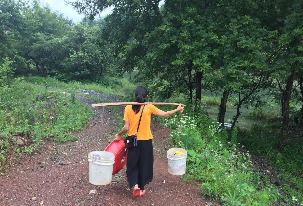 Nữ sinh nh&agrave; ngh&egrave;o thi đỗ ĐH top đầu, th&agrave;nh niềm tự h&agrave;o của cả l&agrave;ng, hơn 40 năm sau ph&aacute;t hiện phải sống nhờ trợ cấp x&atilde; hội- Ảnh 1.