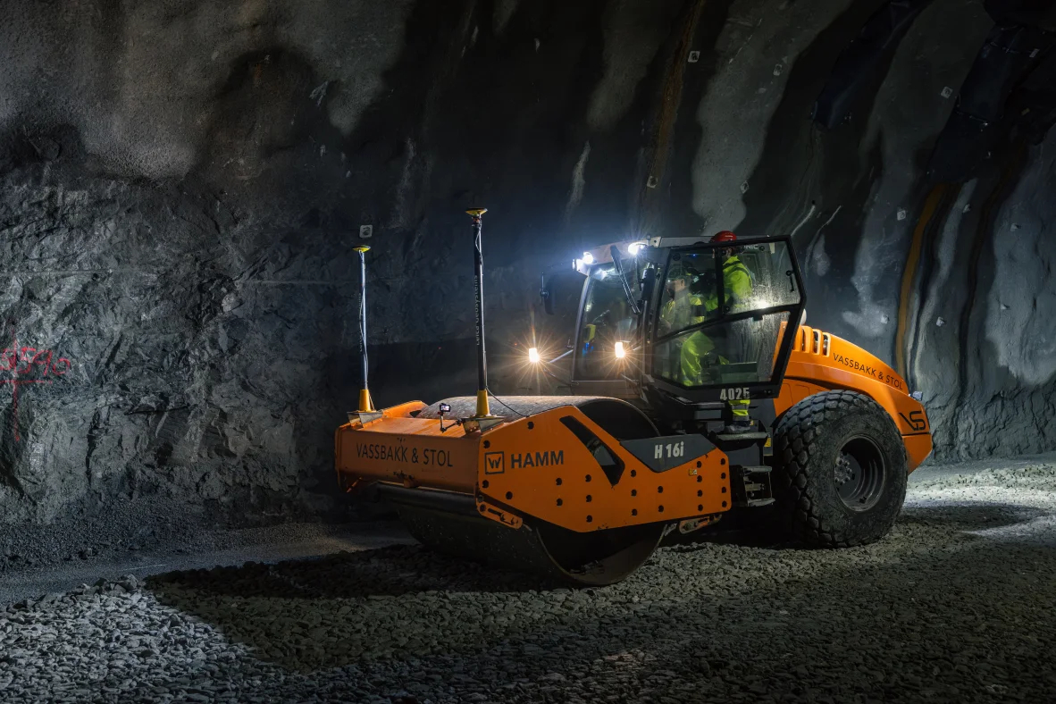 Cho&aacute;ng ngợp trước hầm đường bộ dưới biển d&agrave;i v&agrave; s&acirc;u nhất thế giới- Ảnh 3.