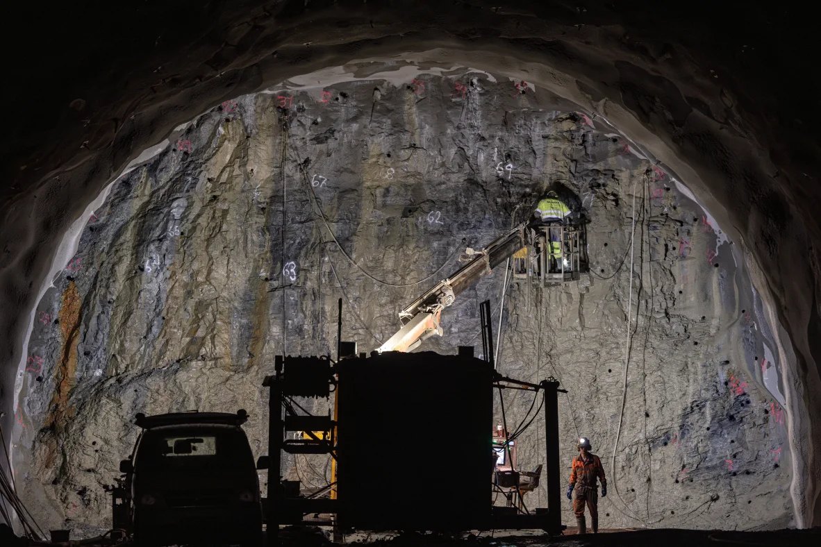 Cho&aacute;ng ngợp trước hầm đường bộ dưới biển d&agrave;i v&agrave; s&acirc;u nhất thế giới- Ảnh 4.