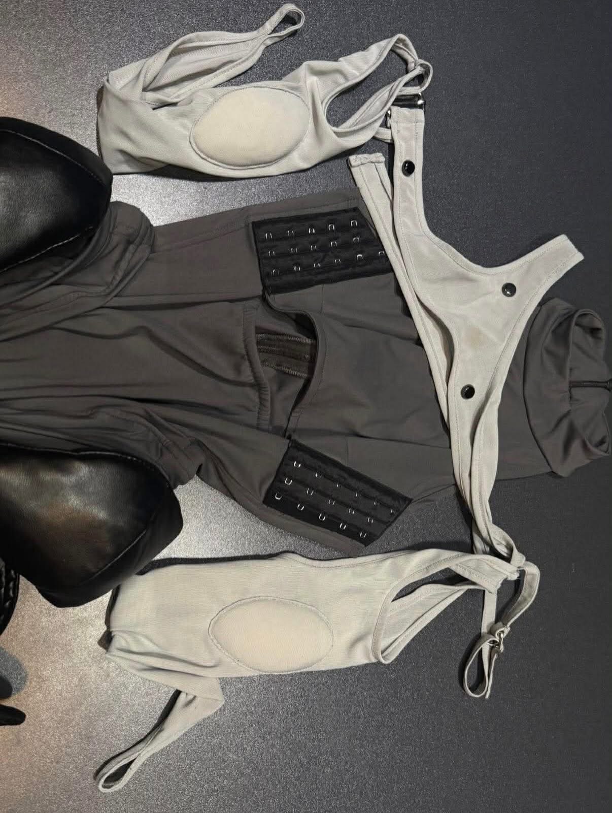 Thêm 1 lần BLACKPINK diện local brand Việt, FENG SYSTEM “mở bát” 2026 cháy quá- Ảnh 4.