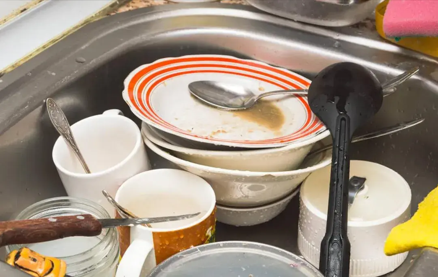 Ng&agrave;y c&agrave;ng nhiều người mắc ung thư, b&aacute;c sĩ cảnh b&aacute;o: Rửa b&aacute;t theo th&oacute;i quen n&agrave;y, bạn c&oacute; đang 