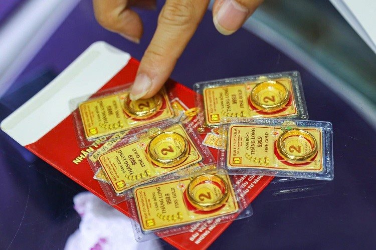 T&iacute;ch c&oacute;p được hơn 10 c&acirc;y v&agrave;ng, c&oacute; n&ecirc;n b&aacute;n đi để mua nh&agrave;?- Ảnh 1.