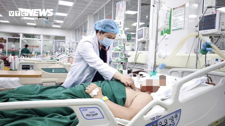 Bữa cơm tất ni&ecirc;n nguội lạnh v&agrave; những b&aacute;c sĩ kh&ocirc;ng nhớ nổi m&ugrave;ng mấy Tết- Ảnh 2.