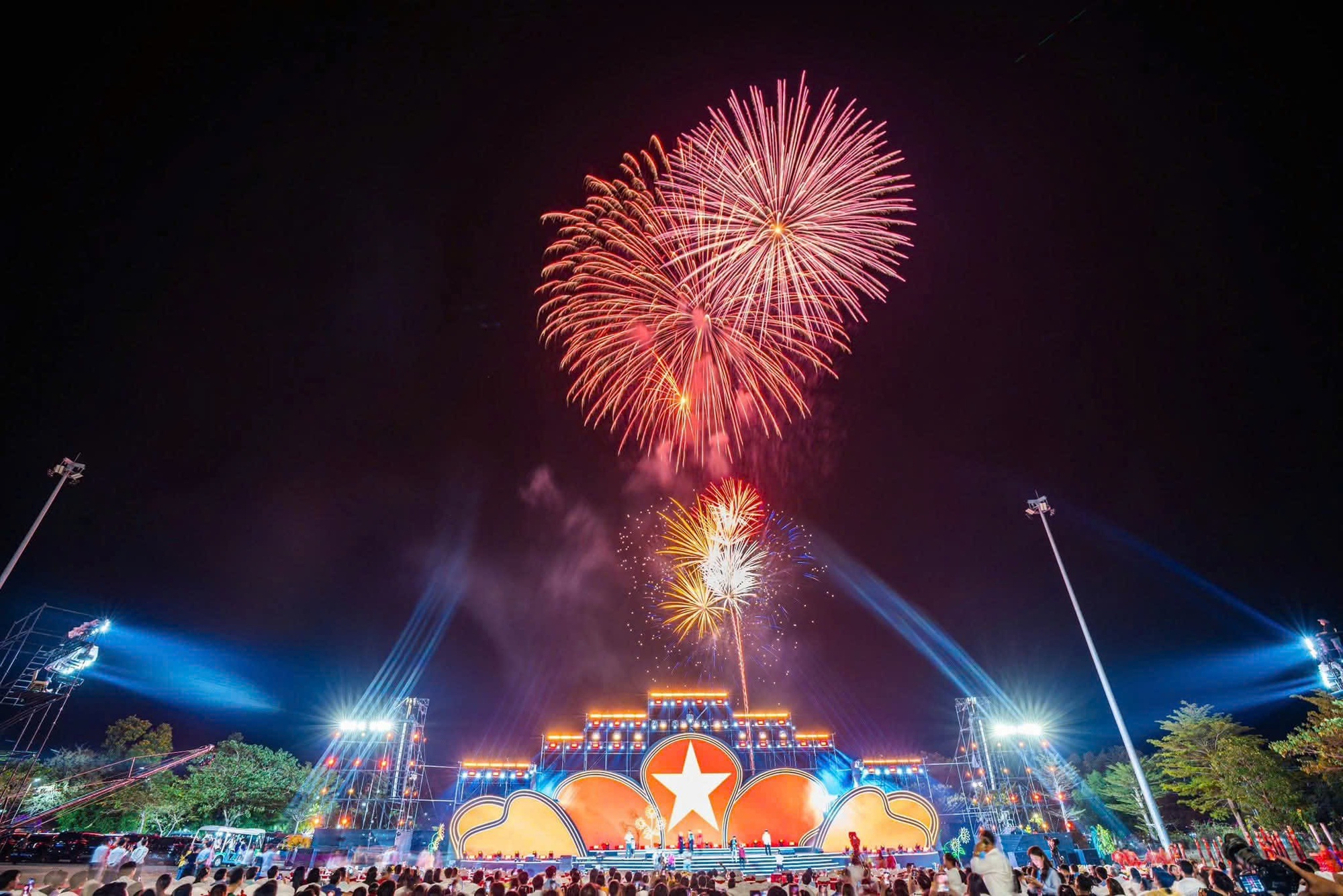 300.000 người đổ về Hội Xu&acirc;n n&uacute;i B&agrave; Đen năm 2026- Ảnh 14.