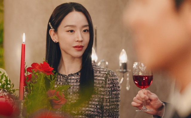 The Art of Sarah: Khi đồ hiệu l&agrave; một loại tiền tệ- Ảnh 3.