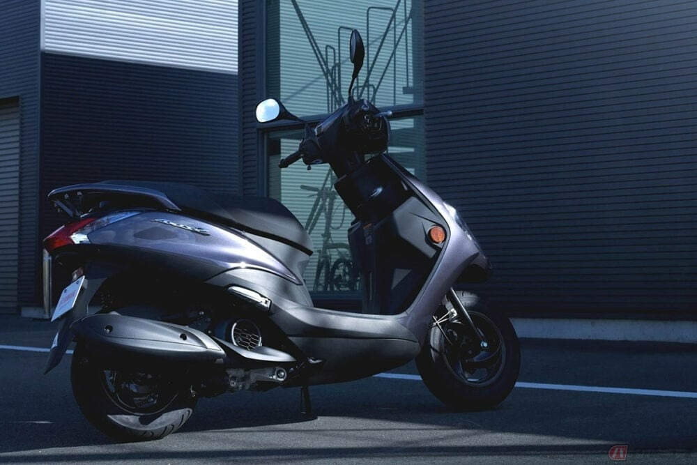 Lộ diện kẻ ng&aacute;ng đường Honda Lead: Xe ga Yamaha si&ecirc;u nhẹ 100kg, cốp "nuốt trọn" thế giới, đổ 1 l&iacute;t xăng đi 52km!- Ảnh 5.