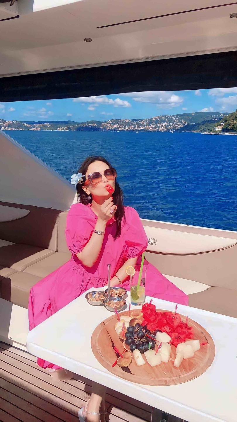 Nữ ca sĩ gi&agrave;u nhất Việt Nam n&oacute;i r&otilde; th&ocirc;ng tin bị chồng tỷ ph&uacute; ở Mỹ kiểm so&aacute;t- Ảnh 3.