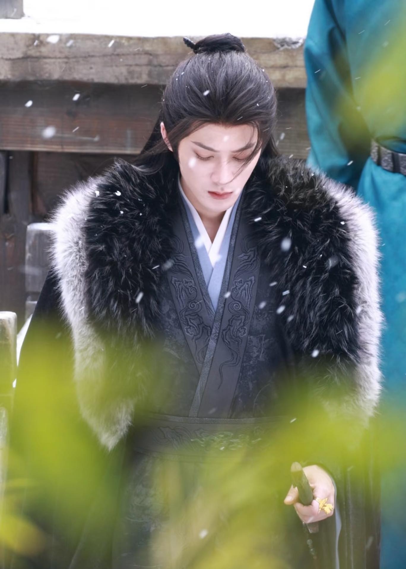 Vạn sự đều c&oacute; gi&aacute; chỉ visual n&agrave;y v&ocirc; gi&aacute;: Mặt như tranh vẽ c&ograve;n diễn đỉnh, cao th&ecirc;m 10cm th&igrave; c&oacute; cả thế giới- Ảnh 11.