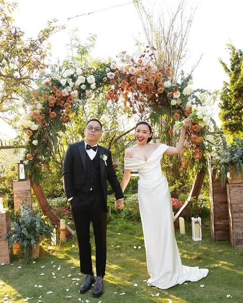 Netizen nhờ tư vấn chuyện cố chấp y&ecirc;u nhưng bị mẹ cấm, T&oacute;c Ti&ecirc;n: 