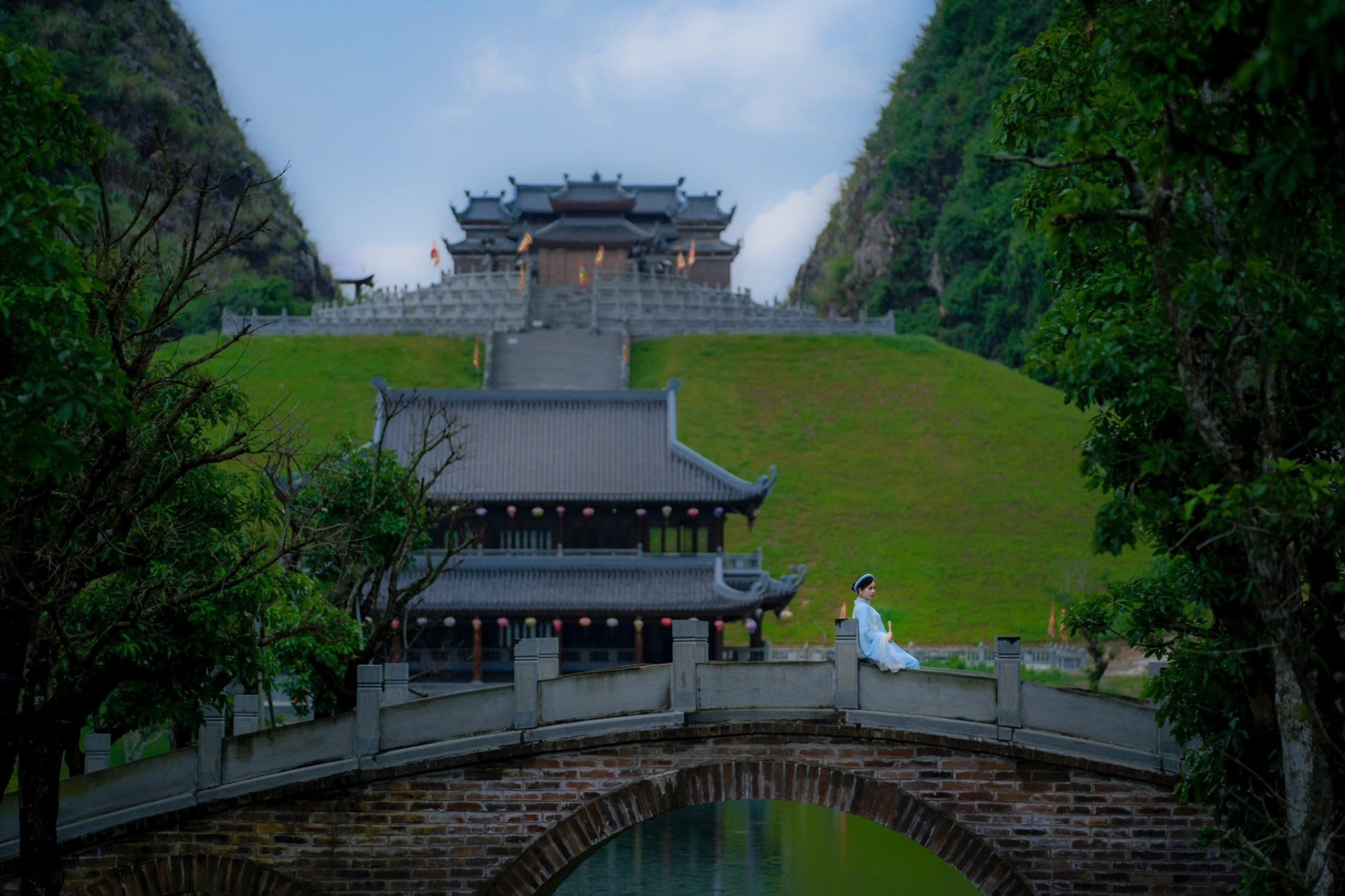 B&aacute;u vật 1000 năm tuổi ở Ninh B&igrave;nh vừa lộ diện đ&atilde; g&oacute;p c&ocirc;ng lớn, gi&uacute;p to&agrave;n tỉnh hốt trọn 2.000 tỉ đồng dịp Tết năm nay- Ảnh 2.