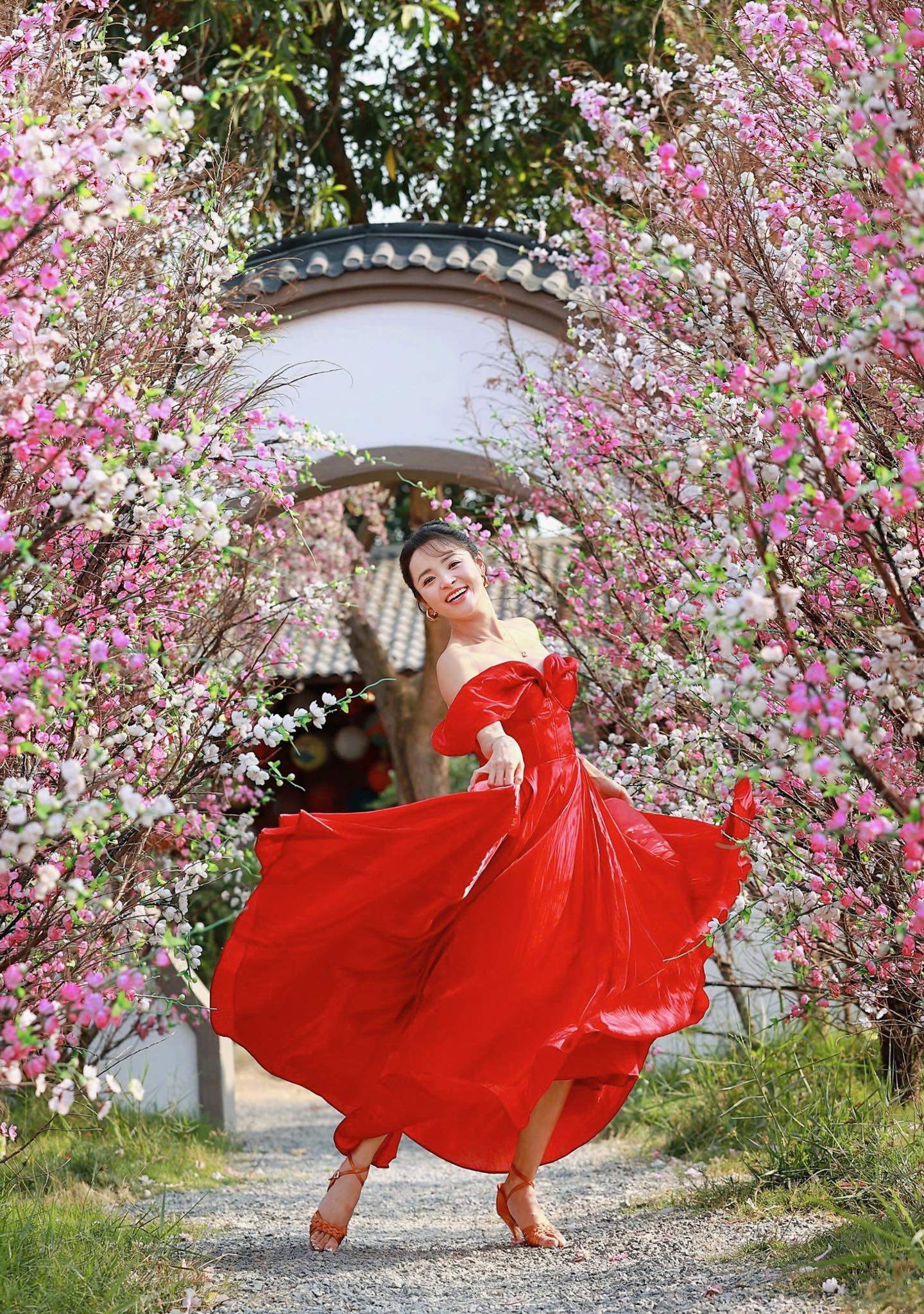 Ngắm nhan sắc rạng rỡ của kiện tướng Đặng Thu Hương - bạn nhảy c&ugrave;ng Phan Hiển gi&agrave;nh 3 HCV SEA Games- Ảnh 2.