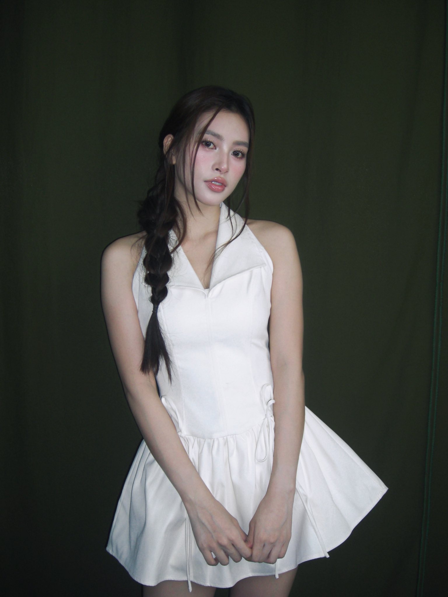 Hoa hậu được Trấn Th&agrave;nh săn đ&oacute;n nhất: Đ&oacute;ng 3 phim trăm tỷ cả 3, được b&aacute;o H&agrave;n tung h&ocirc; l&agrave; &ldquo;nữ ho&agrave;ng nhan sắc&rdquo;- Ảnh 8.