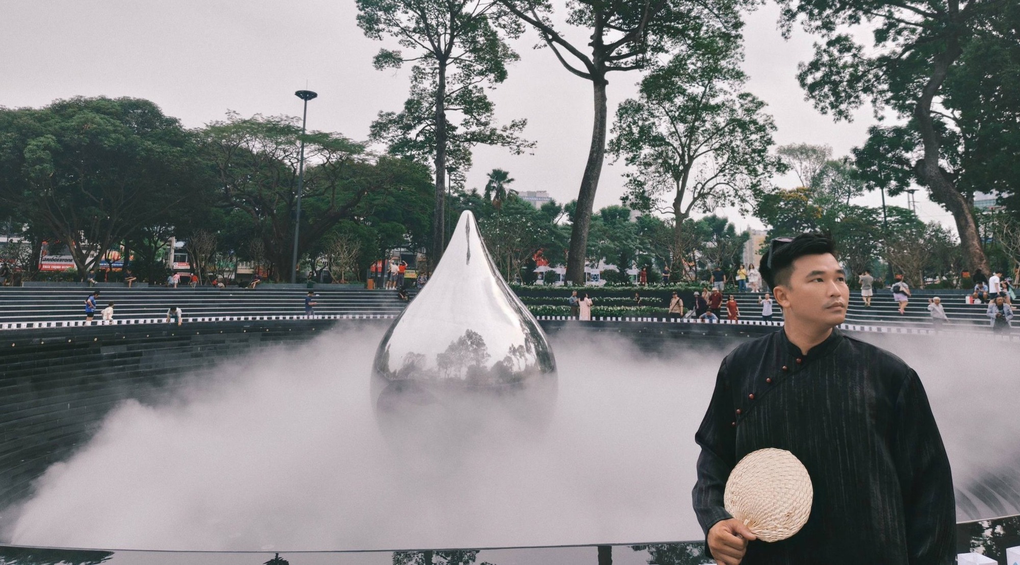 Mặc kệ ngày mai đi làm, hội nàng thơ vẫn chen chúc tại điểm check-in “lột xác” ngoạn mục nhất TP.HCM- Ảnh 5. Mặc kệ ngày mai đi làm, hội nàng thơ vẫn chen chúc tại điểm check-in “lột xác” ngoạn mục nhất TP.HCM- Ảnh 5.