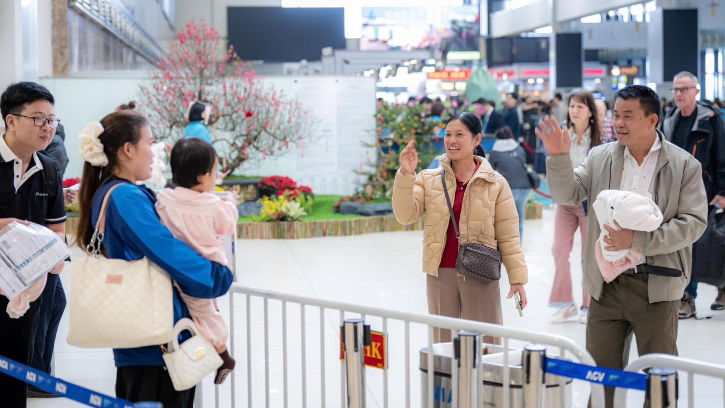 S&acirc;n bay Nội B&agrave;i lập kỷ lục đ&oacute;n hơn 124.000 lượt kh&aacute;ch ng&agrave;y m&ugrave;ng 6 Tết- Ảnh 9.