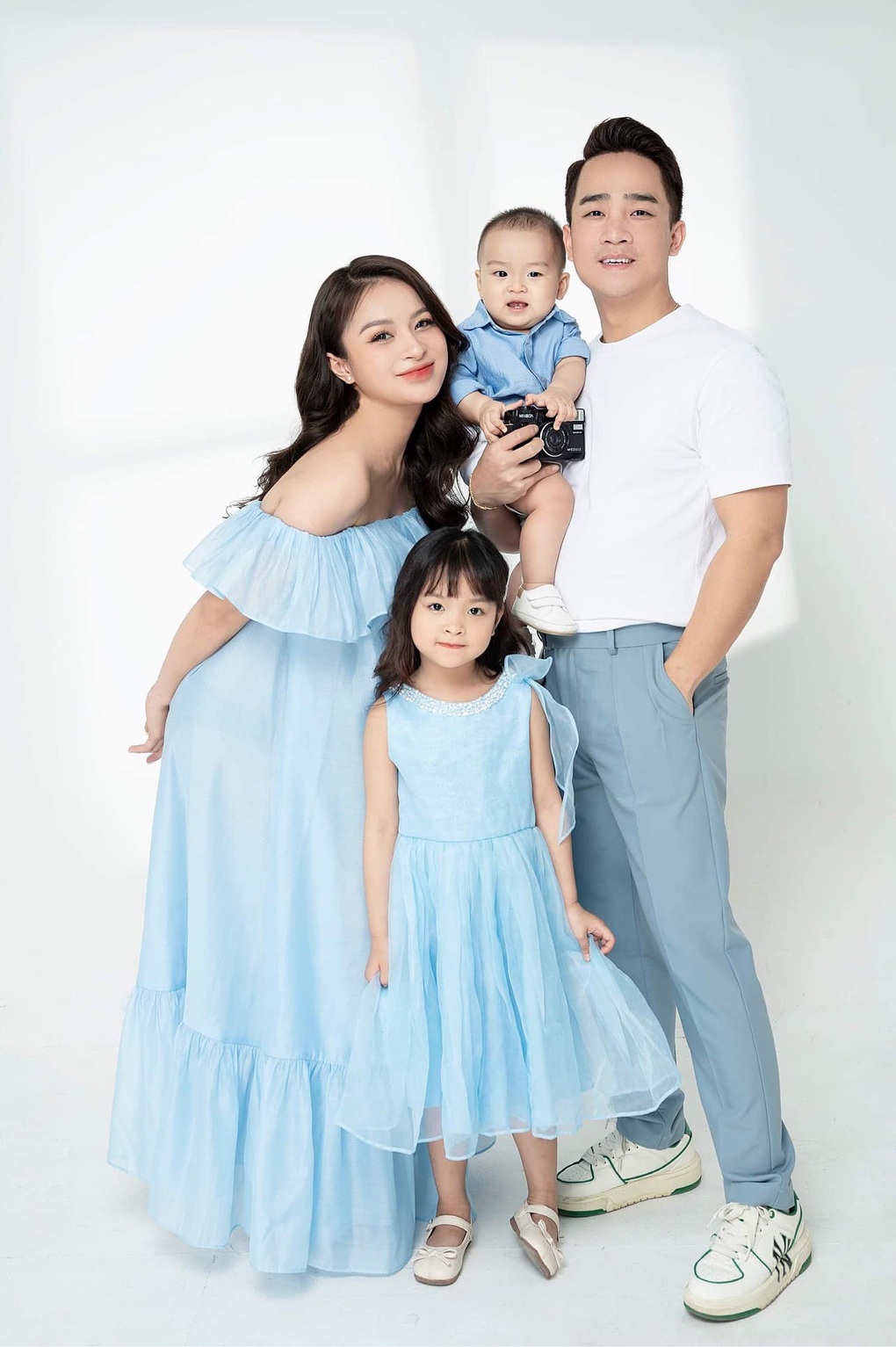 H&ocirc;n nh&acirc;n của Nam T&agrave;o trong Giời Ơi! M&igrave;nh Đi Đ&acirc;u Thế?: Từng đề nghị vợ một điều v&igrave; &aacute;p lực cuộc sống- Ảnh 8.