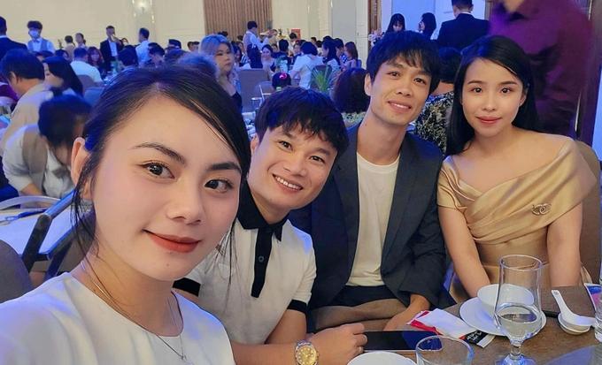 Kh&ocirc;ng nhận ra Vi&ecirc;n Minh vợ C&ocirc;ng Phượng khi về qu&ecirc; mừng thọ bố mẹ chồng- Ảnh 3.