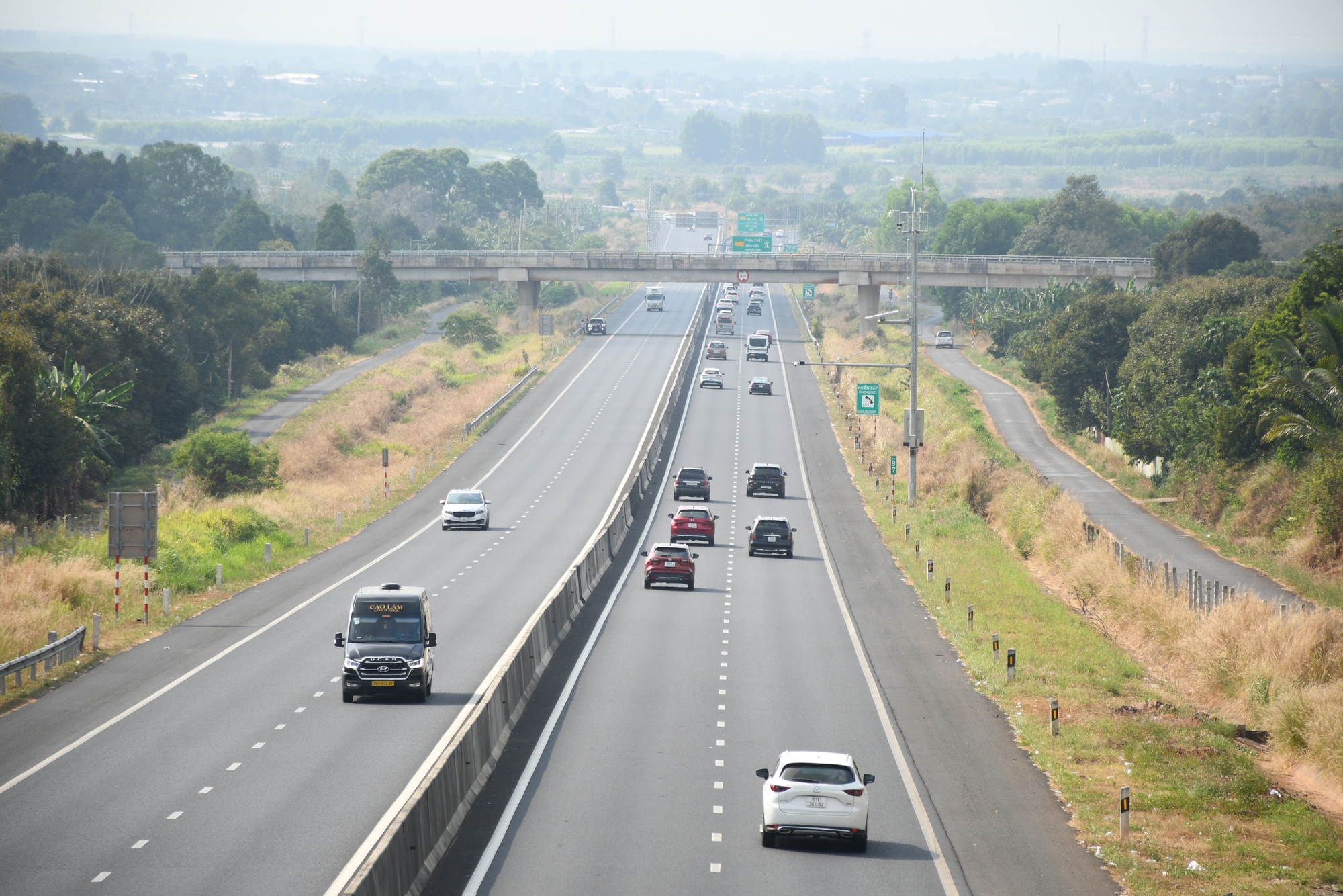 Tai nạn li&ecirc;n ho&agrave;n giữa 7 &ocirc; t&ocirc; tr&ecirc;n cao tốc Dầu Gi&acirc;y - Phan Thiết- Ảnh 8.