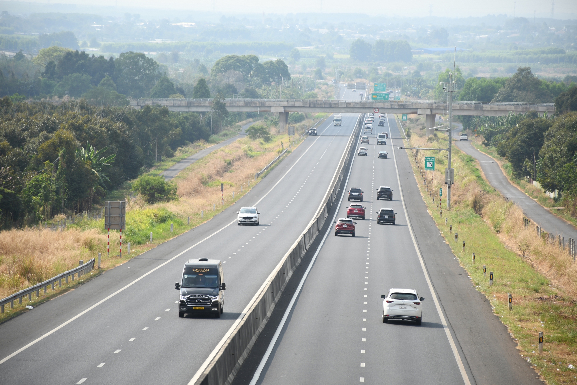 Tai nạn li&ecirc;n ho&agrave;n giữa 7 &ocirc; t&ocirc; tr&ecirc;n cao tốc Dầu Gi&acirc;y - Phan Thiết- Ảnh 7.