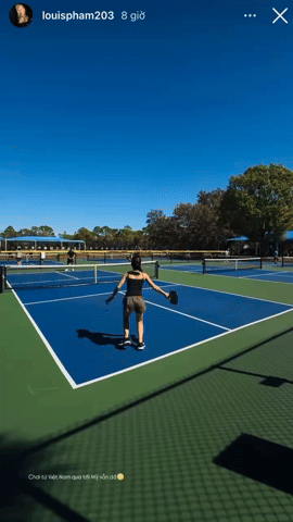 Louis Phạm chơi pickleball từ Việt Nam sang Mỹ vẫn&hellip; dở, ăn điểm ở v&oacute;c d&aacute;ng sexy- Ảnh 1.