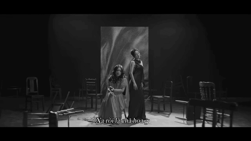 Mẹ chồng - n&agrave;ng d&acirc;u đẹp sang nhất phim Trấn Th&agrave;nh: Đ&atilde; duy&ecirc;n c&ograve;n h&aacute;t khuynh quốc nghi&ecirc;ng trời, nghe th&ocirc;i m&agrave; dựng t&oacute;c g&aacute;y- Ảnh 3.