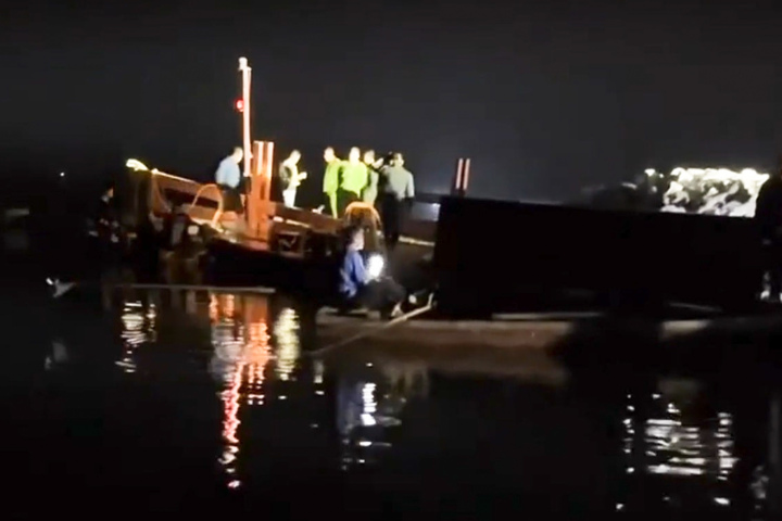 Lật thuyền tr&ecirc;n hồ Th&aacute;c B&agrave;: 22 người gặp nạn l&agrave; anh em, họ h&agrave;ng- Ảnh 2.