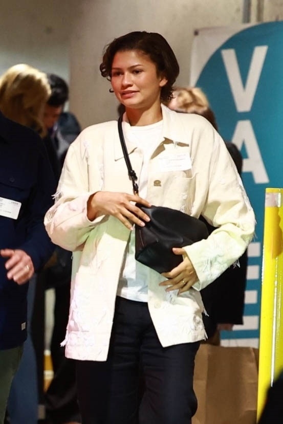 Bạn g&aacute;i sao nam nổi tiếng c&ocirc;ng khai đeo nhẫn cưới, sắp c&oacute; một h&ocirc;n lễ được tổ chức năm 2026?- Ảnh 1.