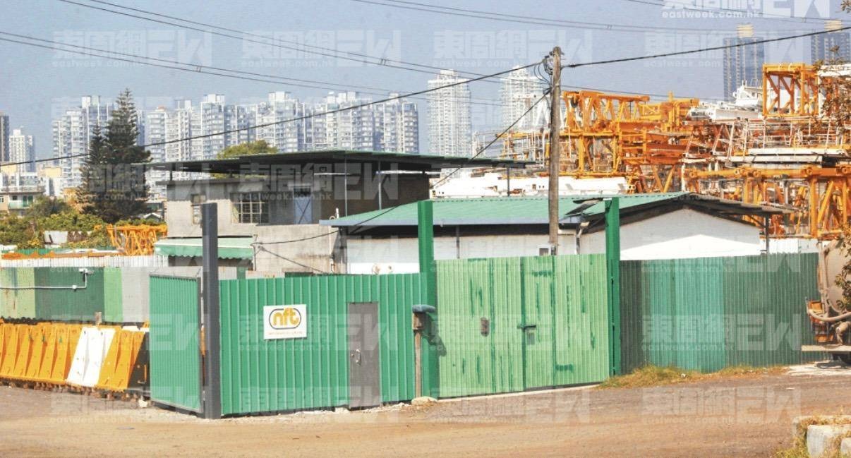 Sao nam giờ v&agrave;ng trắng tay, phải sống trong nh&agrave; kho sau khi d&acirc;ng 7 căn nh&agrave;, h&agrave;ng trăm tỷ đồng cho t&igrave;nh trẻ- Ảnh 2.