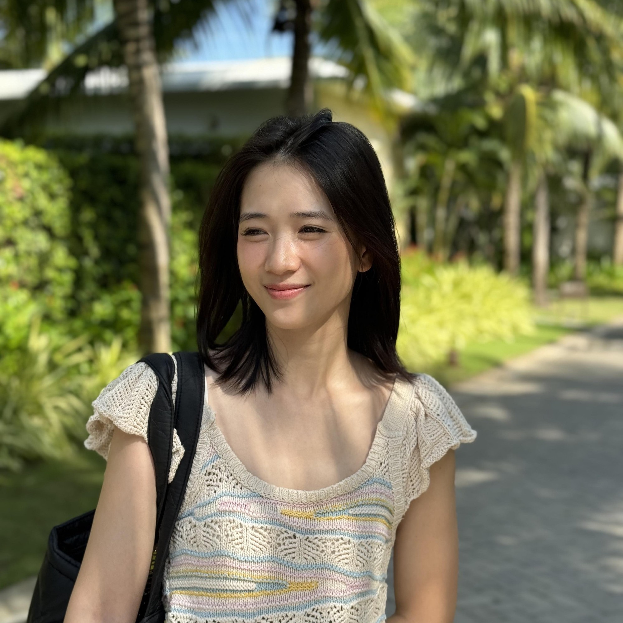 Ngày Lễ tình nhân lạ của JustaTee và Trâm Anh- Ảnh 4. Ngày Lễ tình nhân lạ của JustaTee và Trâm Anh- Ảnh 4.