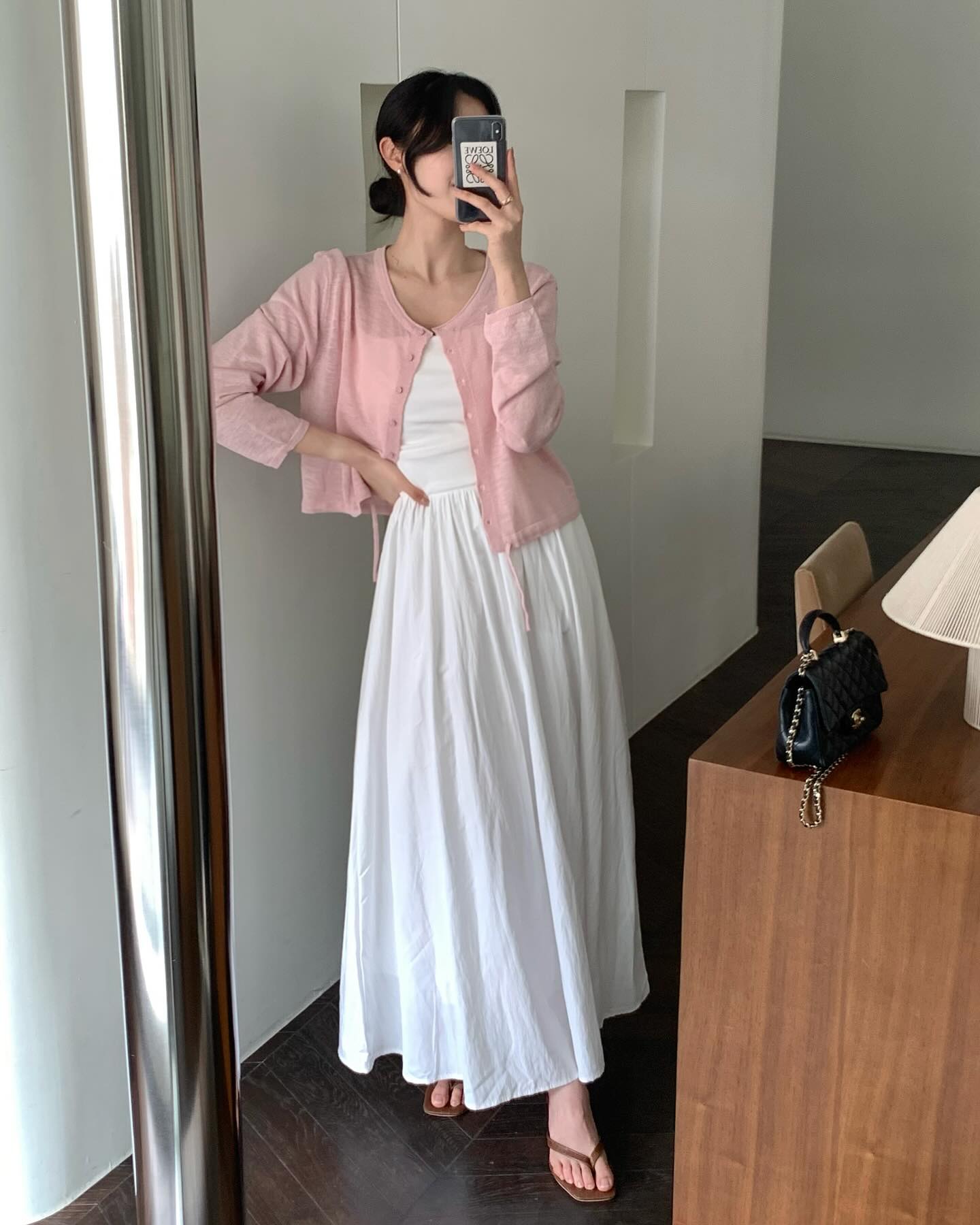 Đầu xu&acirc;n năm mới diện đồ s&aacute;ng m&agrave;u l&agrave; đ&uacute;ng chuẩn, bạn n&ecirc;n ghim ngay 4 combo si&ecirc;u trẻ- Ảnh 10.