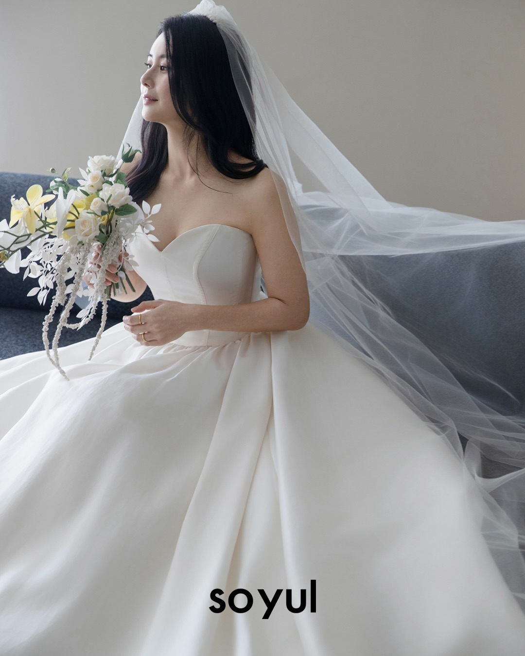 Nữ diễn viên ly hôn chồng tỷ phú, bất ngờ với gia thế hôn phu mới- Ảnh 3. Nữ diễn viên ly hôn chồng tỷ phú, bất ngờ với gia thế hôn phu mới- Ảnh 3.