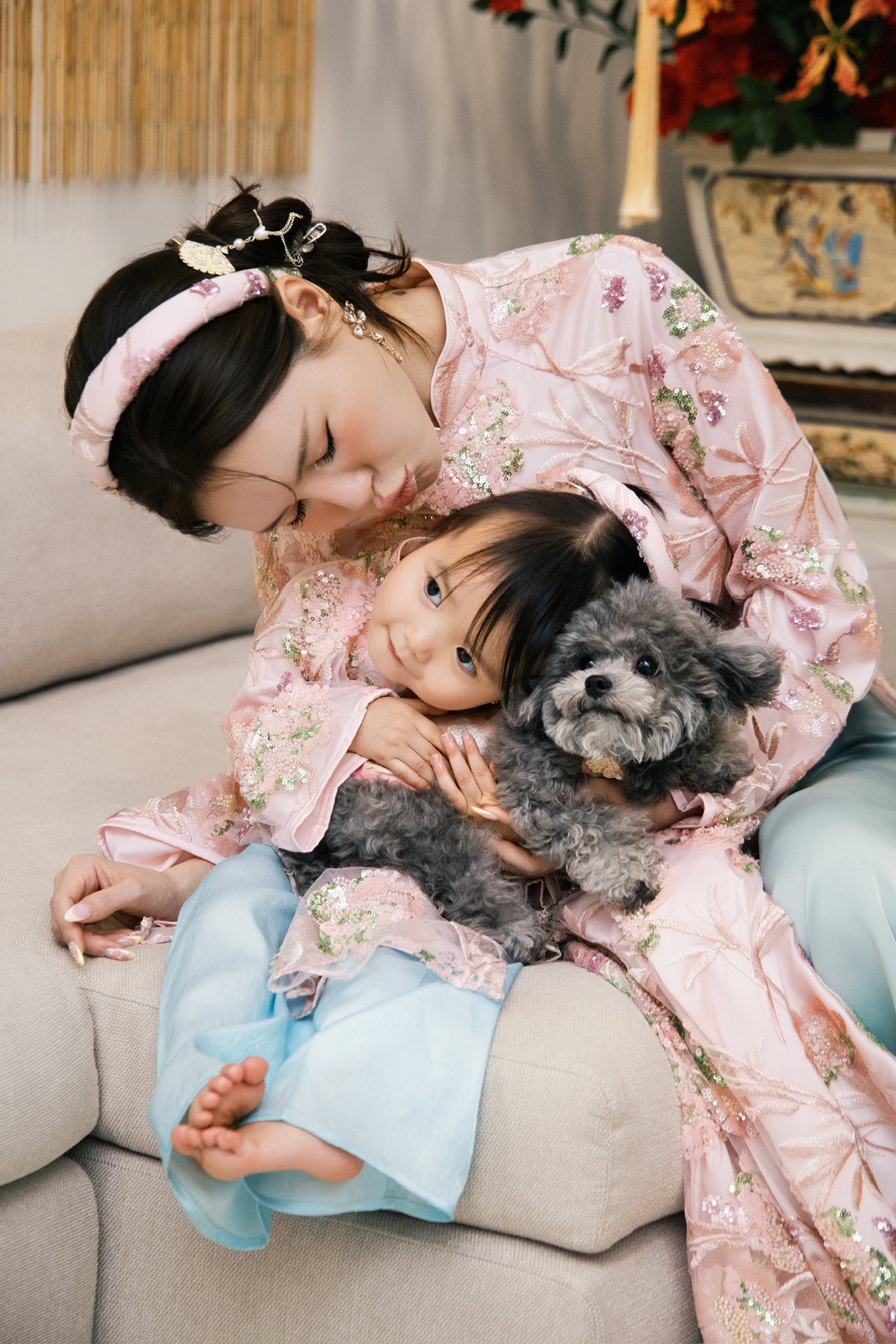 Tr&ugrave;m cuối "d&acirc;u h&agrave;o m&ocirc;n" Tuấn Dương h&igrave; hục cắm lọ hoa 20 triệu để chưng Tết, vẫn bị "b&aacute;nh b&egrave;o" Suli bẻ l&aacute;, vặt hoa kh&ocirc;ng thương tiếc- Ảnh 14.