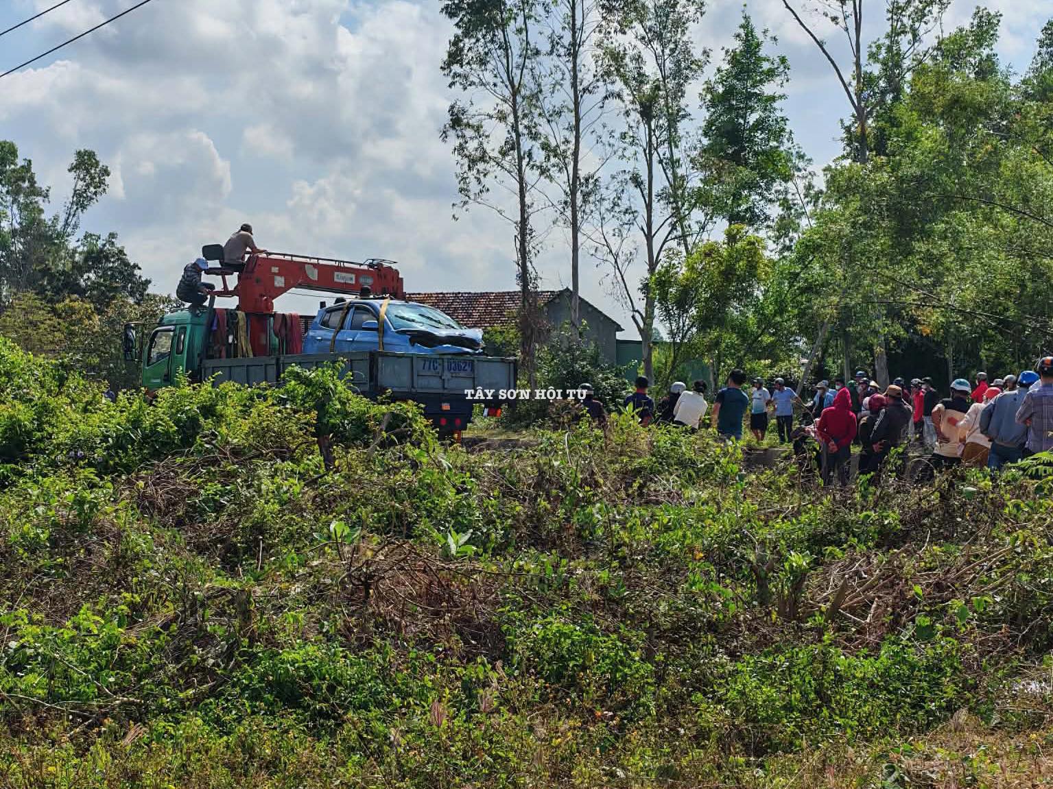 Vụ ph&aacute;t hiện thi thể đ&ocirc;i nam nữ v&agrave; &ocirc; t&ocirc; ch&igrave;m dưới k&ecirc;nh: H&eacute; lộ danh t&iacute;nh c&aacute;c nạn nh&acirc;n, hiện trường lộ dấu vết đ&aacute;ng ngờ- Ảnh 5.