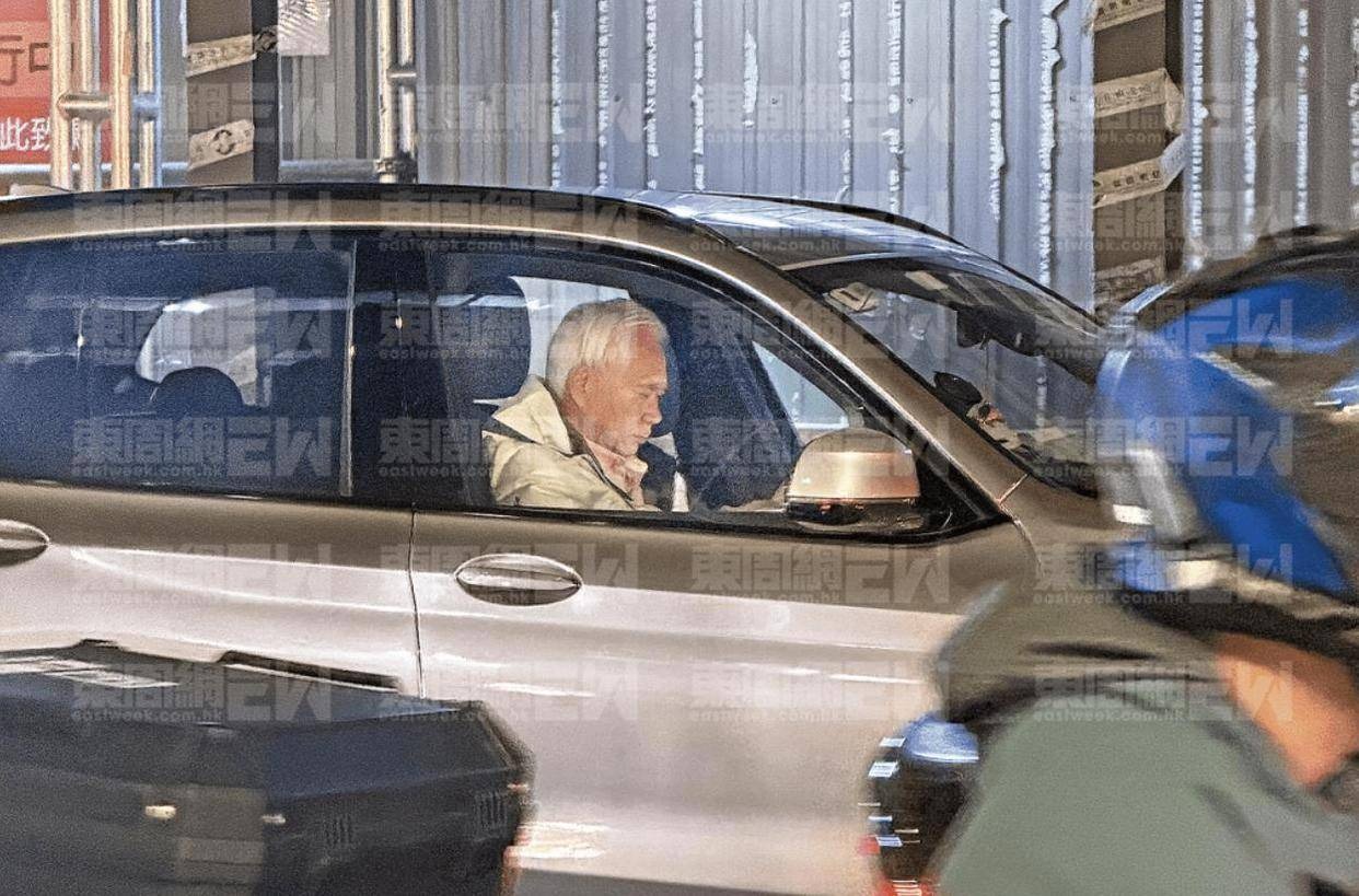 Sao nam giờ v&agrave;ng trắng tay, phải sống trong nh&agrave; kho sau khi d&acirc;ng 7 căn nh&agrave;, h&agrave;ng trăm tỷ đồng cho t&igrave;nh trẻ- Ảnh 3.