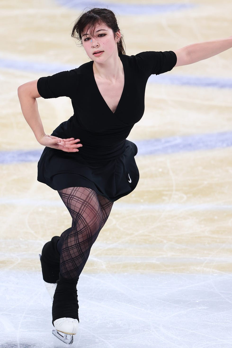 Dung mạo 'thi&ecirc;n thần băng' nổi loạn gi&uacute;p Mỹ giải cơn kh&aacute;t v&agrave;ng- Ảnh 16.