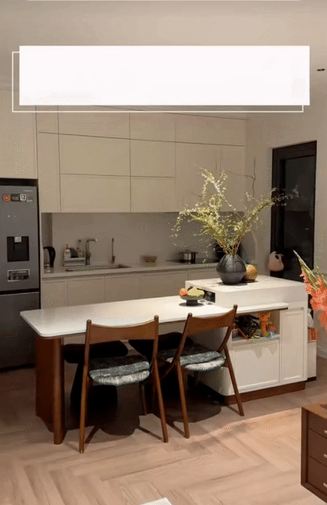 Căn bếp 230 triệu của vợ chồng trẻ H&agrave; Nội: C&oacute; m&oacute;n đồ hơn 40 triệu, nh&igrave;n l&agrave; hiểu v&igrave; sao ai cũng m&ecirc;- Ảnh 1.