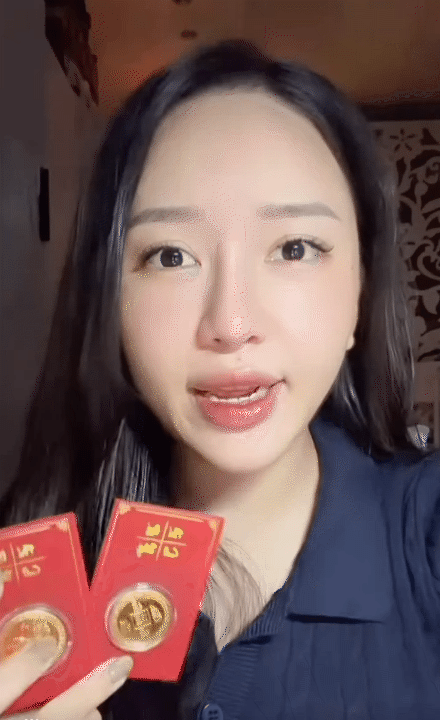 “Mẹo” mua vàng vía Thần Tài hút lộc cả năm: Hành trình đầu năm mua vàng, cuối năm mua nhà của cô gái 23 tuổi- Ảnh 6. “Mẹo” mua vàng vía Thần Tài hút lộc cả năm: Hành trình đầu năm mua vàng, cuối năm mua nhà của cô gái 23 tuổi- Ảnh 6.