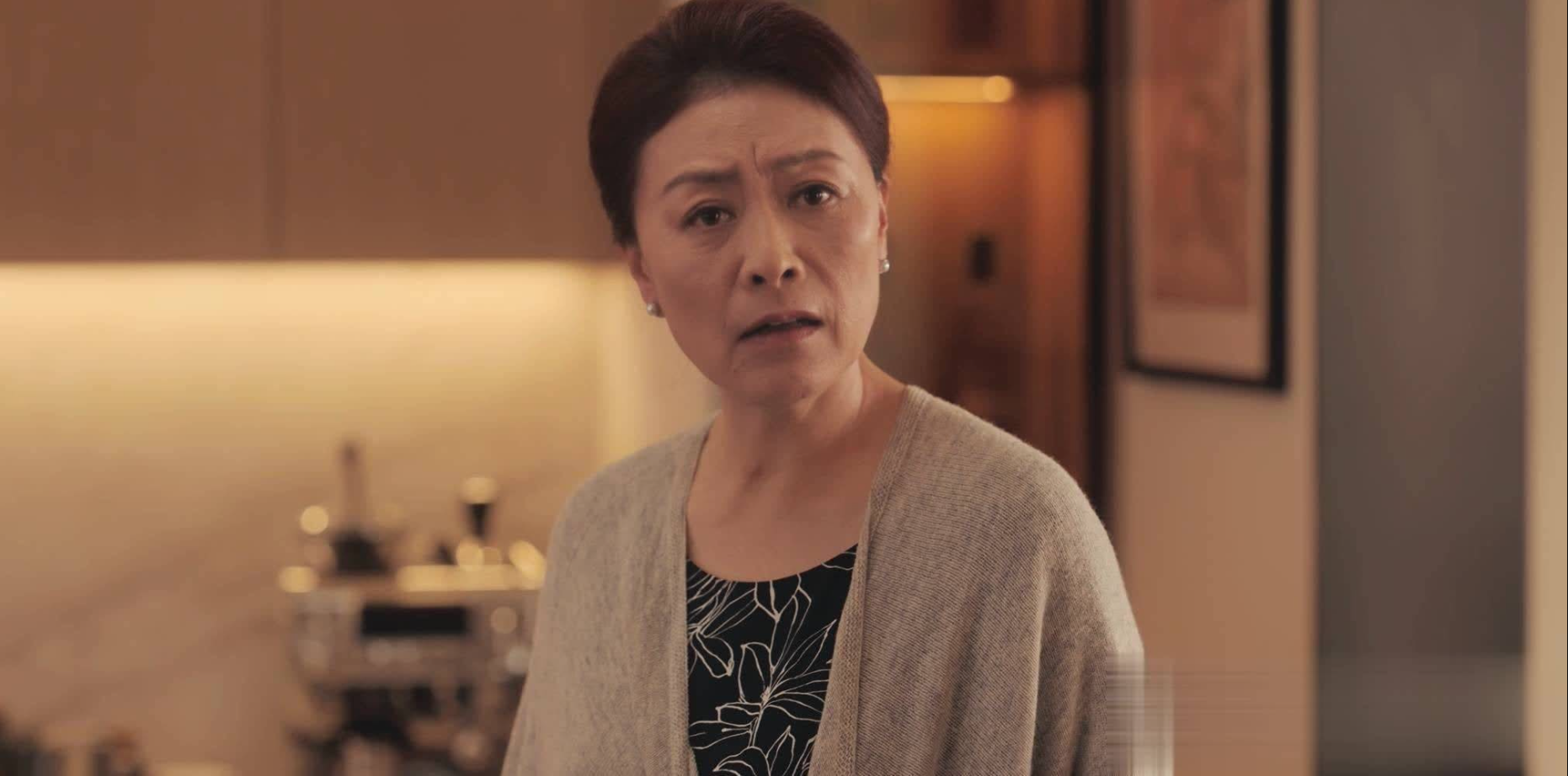 Bố chia 49 tỷ đồng/người cho 4 anh trai, con g&aacute;i nhận 