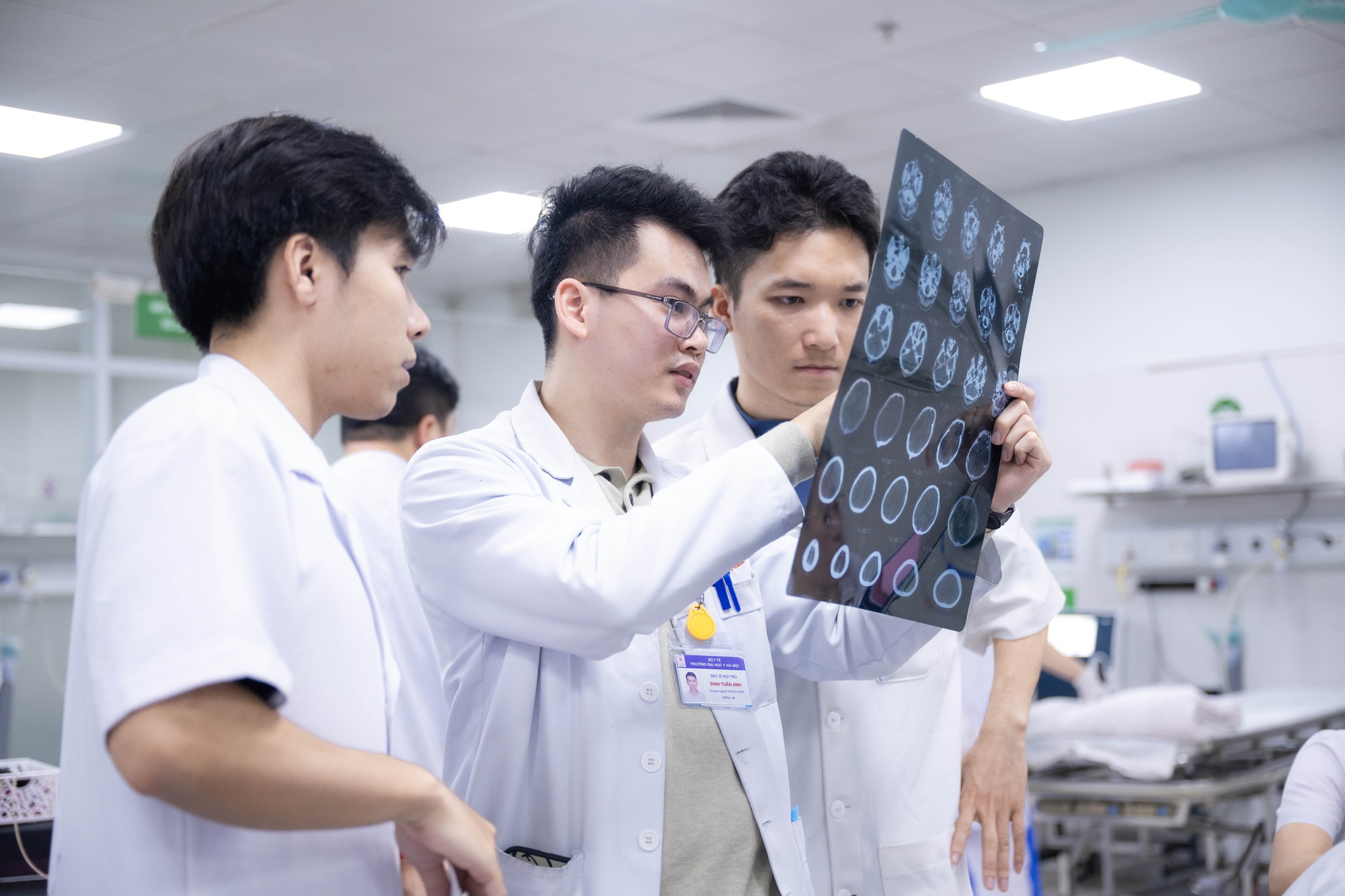 Thực trạng của Bệnh viện Hữu nghị Việt Đức trong 9 ng&agrave;y nghỉ Tết: Khi con số thống k&ecirc; kh&ocirc;ng đủ n&oacute;i n&ecirc;n tất cả...- Ảnh 5.