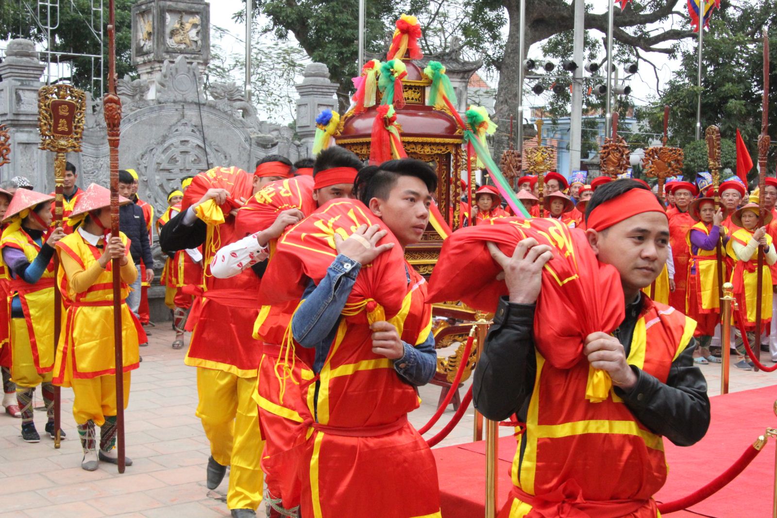 Người d&acirc;n Ninh B&igrave;nh khu vực Nam Định cũ cần ch&uacute; &yacute; hoạt động miễn ph&iacute; Rằm th&aacute;ng Gi&ecirc;ng n&agrave;y- Ảnh 7.