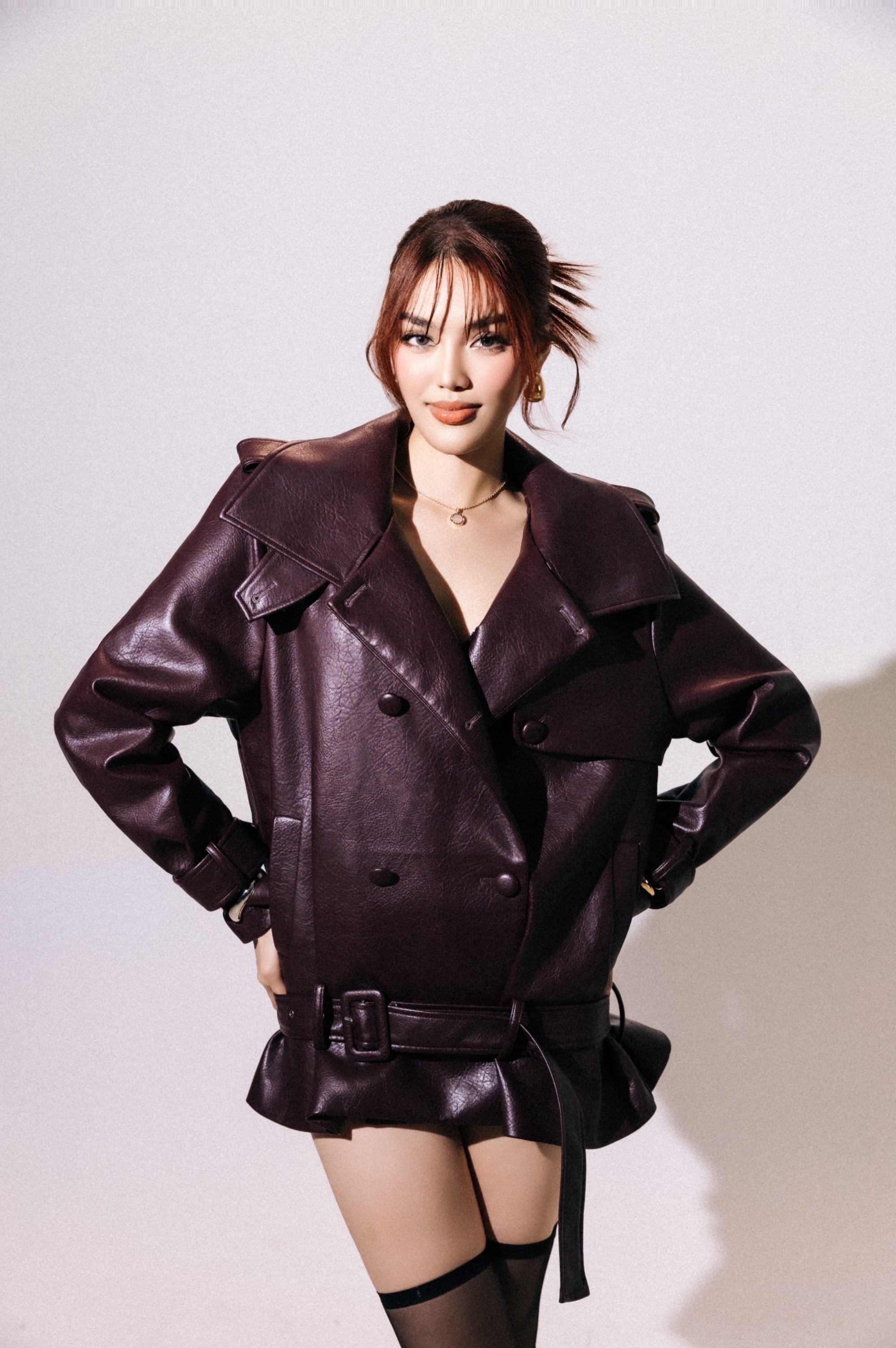 Si&ecirc;u mẫu Lan Khu&ecirc;: 