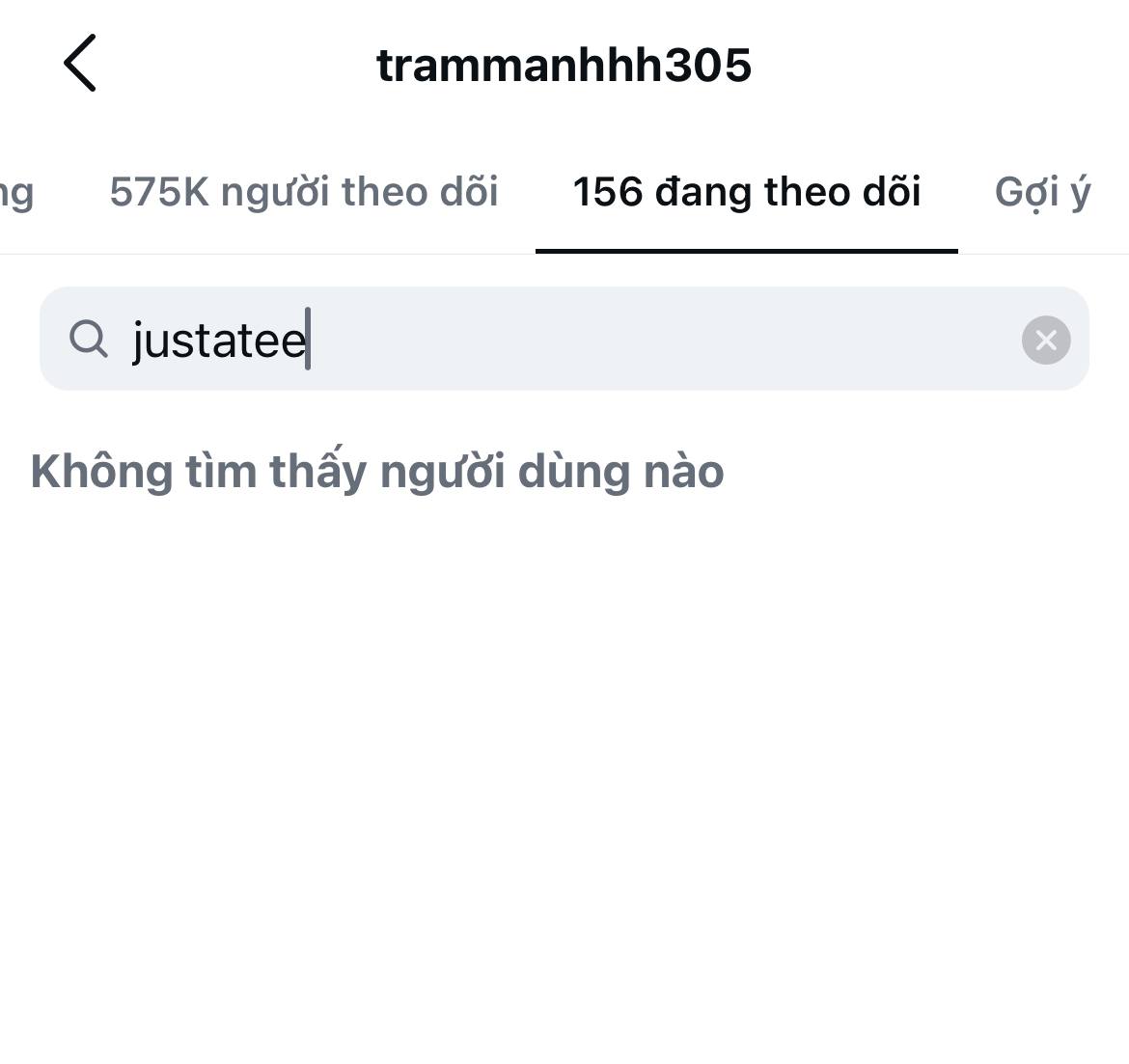 Tr&acirc;m Anh xo&aacute; ảnh chung v&agrave; unfollow JustaTee, đăng d&ograve;ng trạng th&aacute;i: