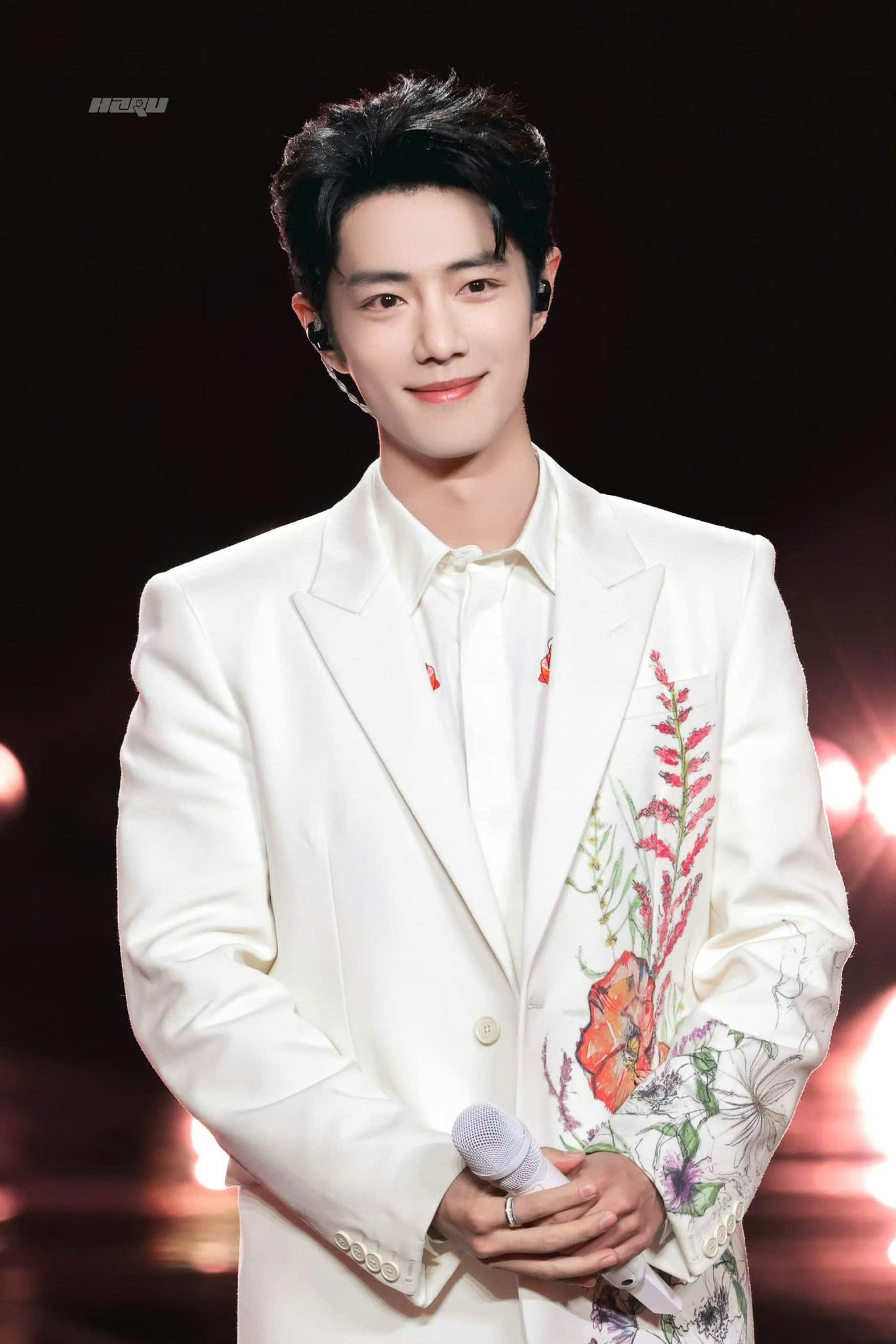 Trung Quốc có duy nhất 1 mỹ nam mang khí chất quốc thái dân an, đẹp như trăng sáng ai nhìn cũng được chữa lành- Ảnh 7. Trung Quốc có duy nhất 1 mỹ nam mang khí chất quốc thái dân an, đẹp như trăng sáng ai nhìn cũng được chữa lành- Ảnh 7.